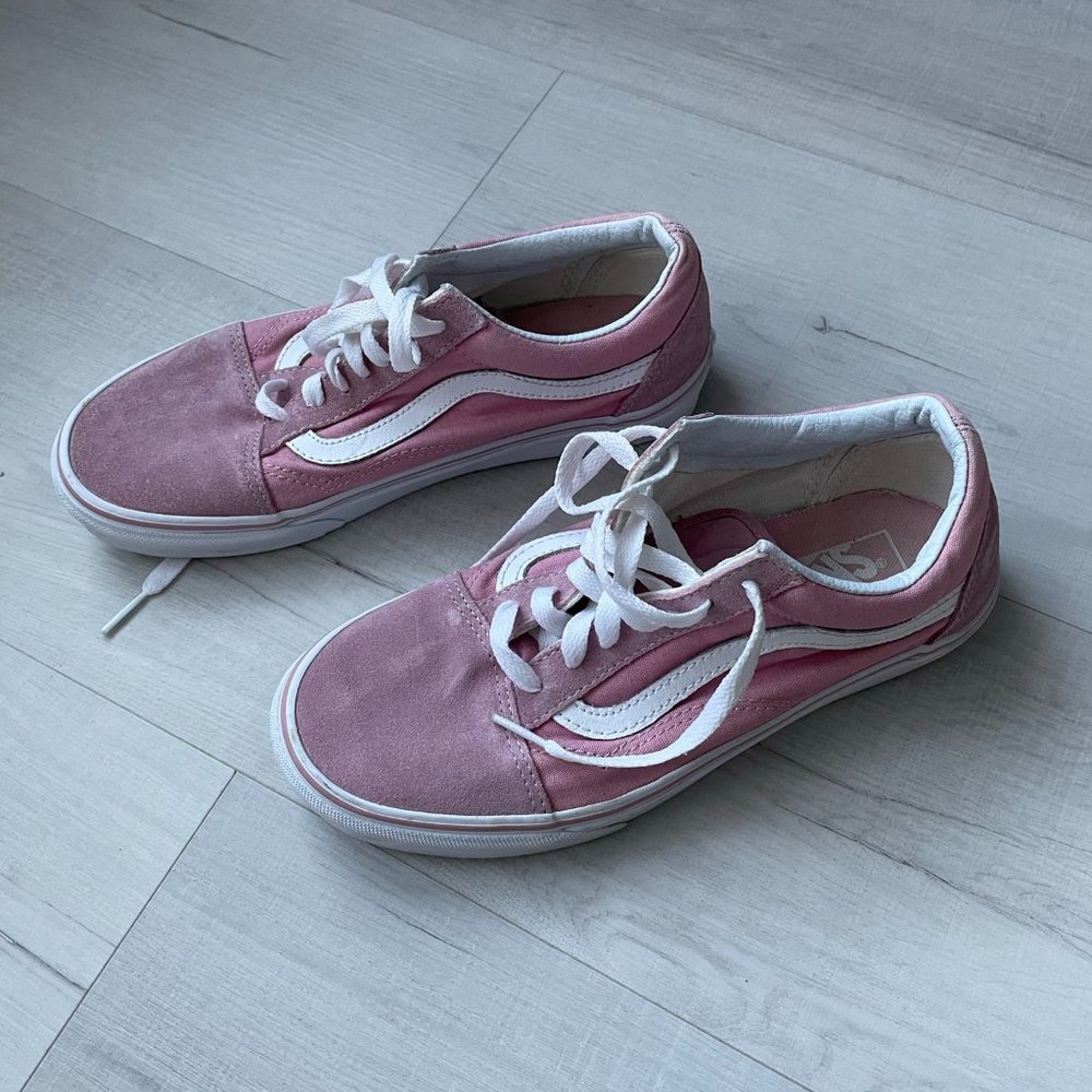 Vans women's sneakers - pink and white size 7.5